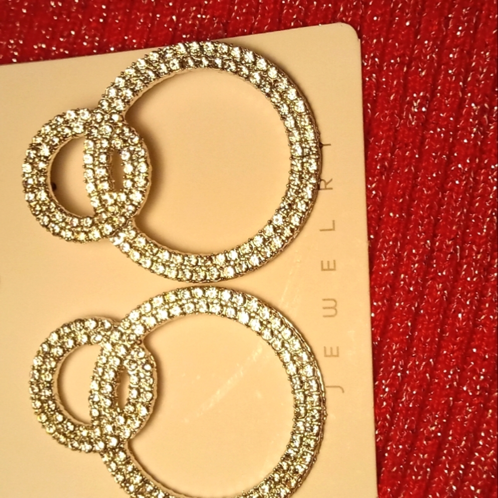 Earrings - Picture 2 of 3
